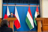 Lipavského apely ohledně nutnosti pomáhat Ukrajině, poslouchal maďarský ministr nelibě