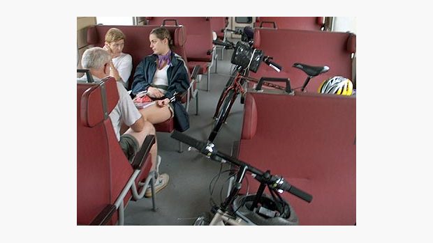 Cyklisté ve vlaku