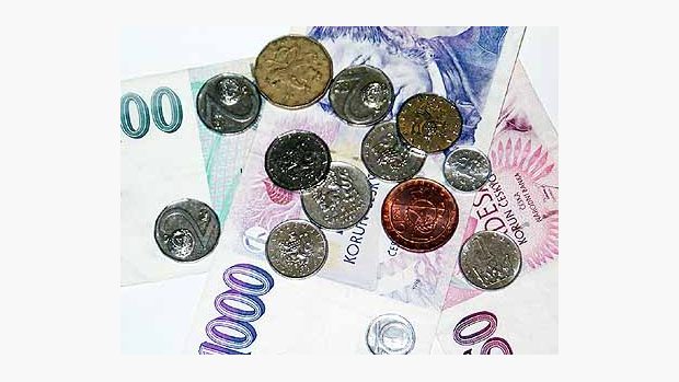 České bankovky a mince