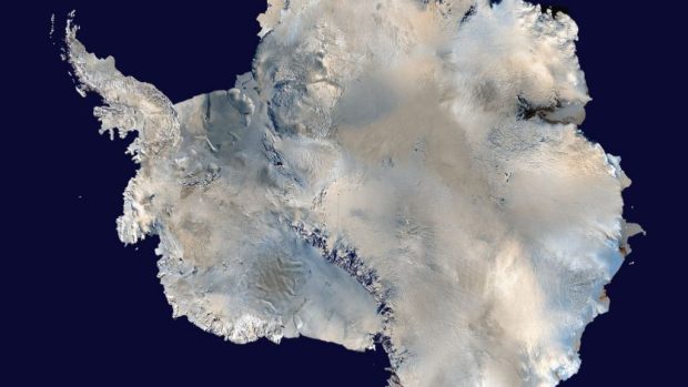 Povrch nejchladnějšího světadílu Antarktidy