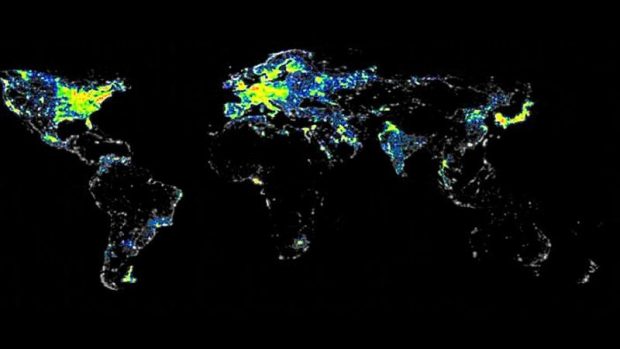 Mapa světelného znečištění světa