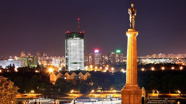 Pohled na Bělehrad v noci