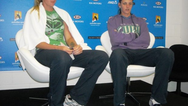 Kristýna (vlevo) a Karolína Plíškovy na Australian Open