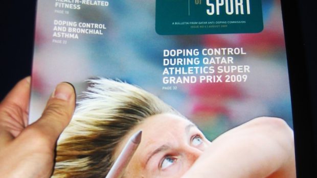 Barbora Špotáková na obálce magazínu Katarské antidopingové komise