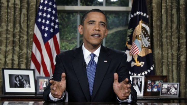 Barack Obama hovoří z Oválné pracovny