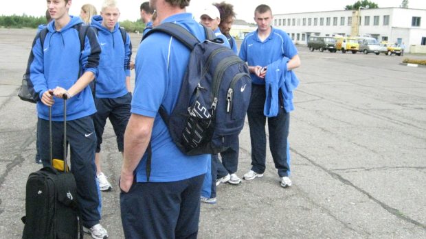 Čekání pokračuje, fotbalisté Baníku na letišti v Mogilovu