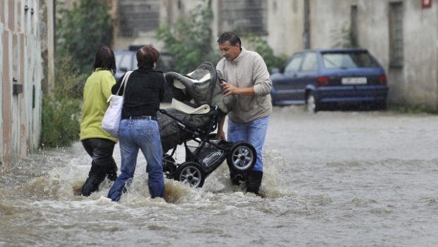 Zaplavené ulice v Chrastavě