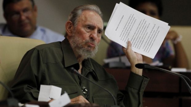 Fidel Castro se objevil v kubánském parlamentu