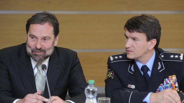 Ministr Radek John a policejní prezident Oldřich Martinů
