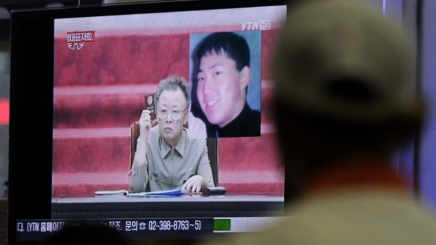 Přes chatrné zdraví drží pevně moc v rukou. Kim Čong-il a jeho syn Kim Čong-un
