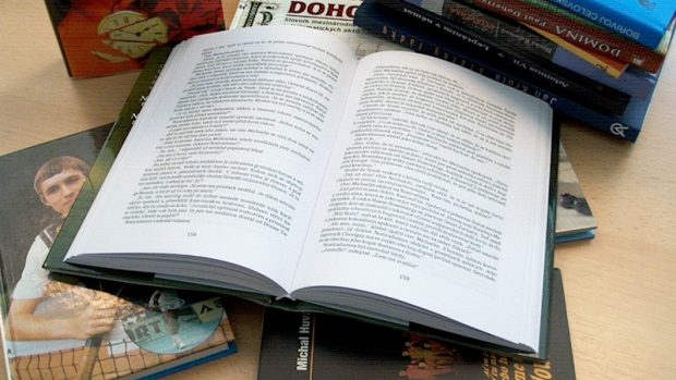 Knihy (ilustr. foto)