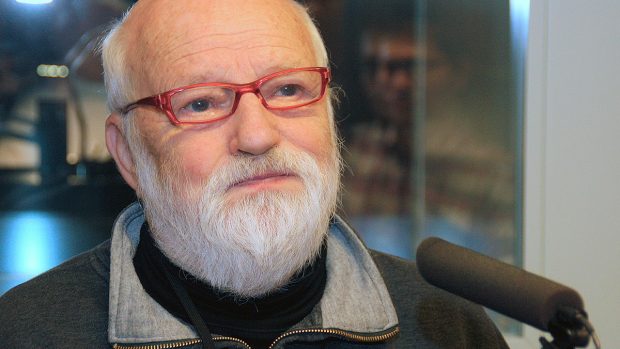 Režisér Jan Švankmajer se krátce zmínil také o amarounech, které animoval v seriálu Návštěvníci