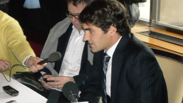 Roger Federer během rozhovoru s novináři