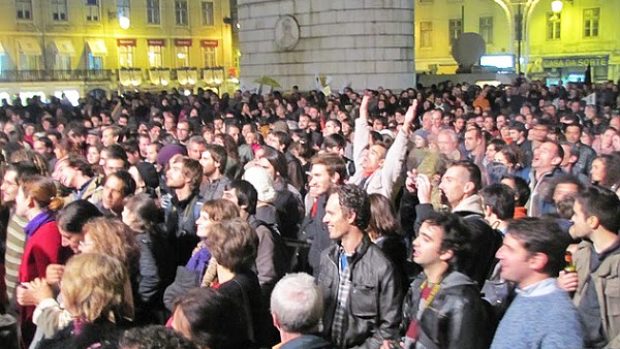 Koncert, který završil protesty učitelů proti úsporným opatřením vlády: na lisabonském Praca da Figueira bylo plno