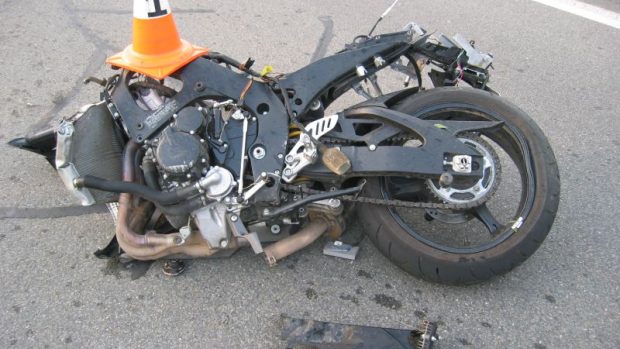 Motocykl po nehodě (ilustr. foto)