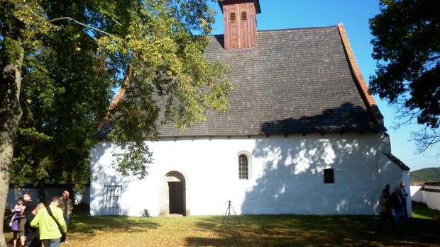Kaple Matky Boží u hradu Veveří stojí zřejmě už od 12. století a byla několikrát přestavována