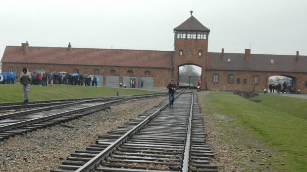 Brána koncentračního tábora Osvětim - Březinka