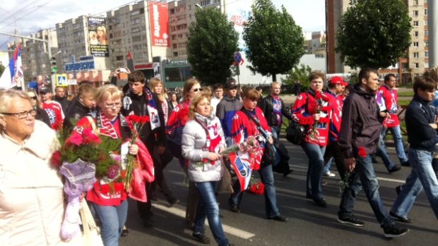 Vzpomínkový pochod fanoušků klubu Lokomotiv Jaroslavl