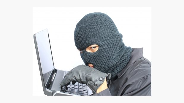 Počítačový hacker (ilustrační foto)