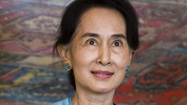 Aun Schan Su Ťij na návštěvě Prahy