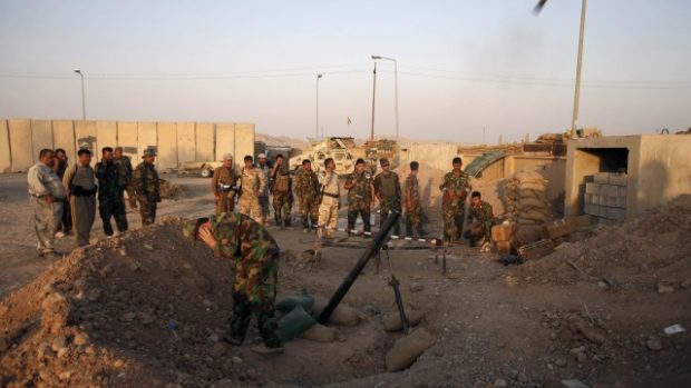 Kurdští bojovníci potřebují účinné zbraně proti bojovníkům z Islámského státu