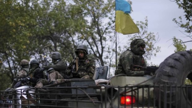 Ukrajinské obrněné vozidlo nedaleko Kramatorsku
