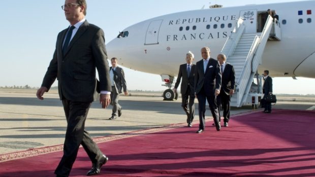 Francouzský prezident François Hollande během návštěvy Bagdádu