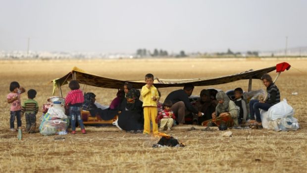 Tábor kurdských uprchlíků na turecko-syrské hranici