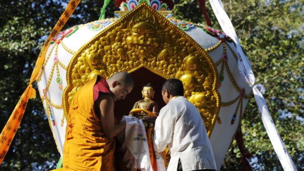 Po pěti letech dokončili buddhisté v Liberci výstavbu stúpy, která je symbolem soucitu, moudrosti a míru a reprezentuje osvícenou mysl Buddhy