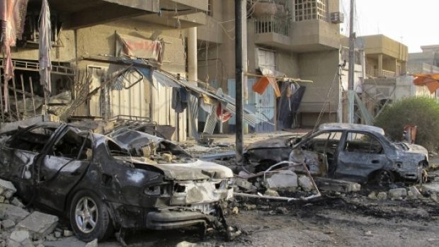 Místo sebevražedného útoku v Bagdádu