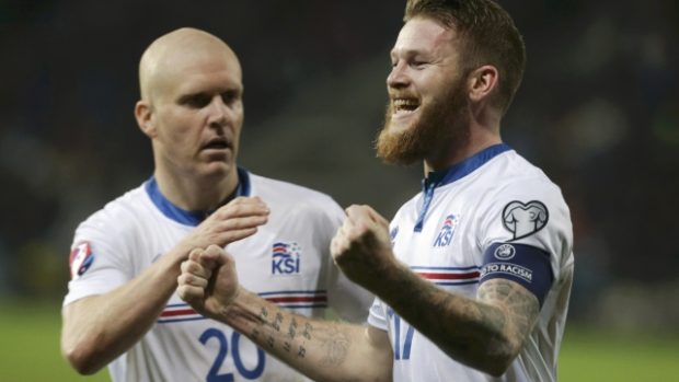 Skupině A vládnou s plným počtem bodů a bez jediné inkasované branky fotbalisté Islandu