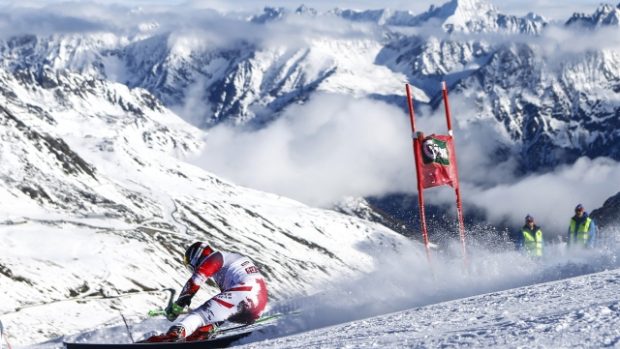 Obří slalom v Söldenu vyhrál Rakušan Hirscher, Ondřej Bank nedokončil druhé kolo