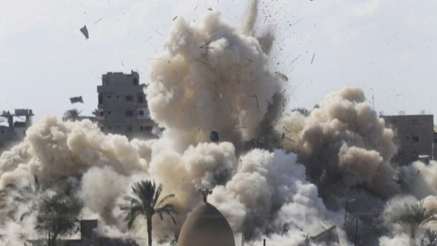 Egyptská armáda demoluje domy ve městě Rafah, aby vytvořila nárazníkovou zónu