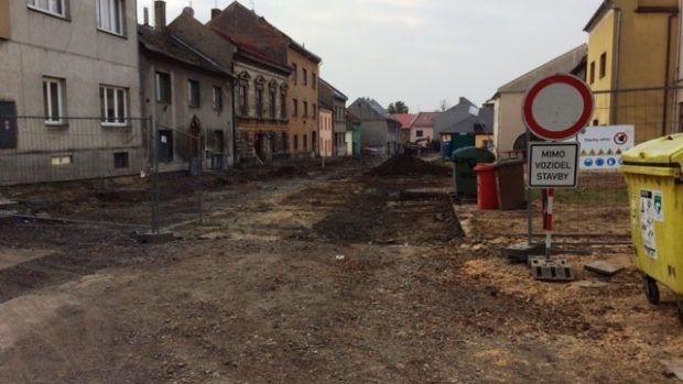 Archeologové objevili v Lipníku nad Bečvou unikátní dřevěný vodovod z období renesance