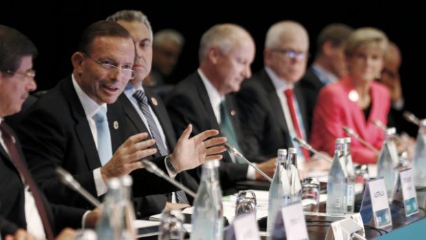 Australský premiér Tony Abbott chce, aby se summit G20 soustředil hlavně na hospodářské problémy