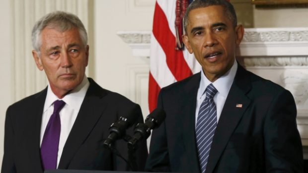 Americký prezident Barack Obama přijal demisi ministra obrany Chucka Hagela