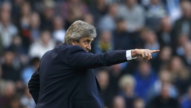 „Uvidíte nás bojovat ze všech sil,&quot; slibuje kouče Manchesteru City Manuel Pellegrini.JPG