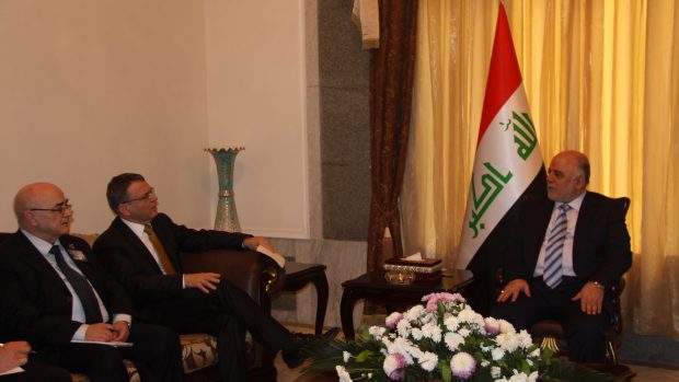 Irácký Bagdád: Lubomír Zaorálek a irácký premiér Hajdar Džavád al-Abádí