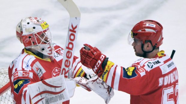 Třinečtí hokejisté uspěli na ledě druhého Litvínova