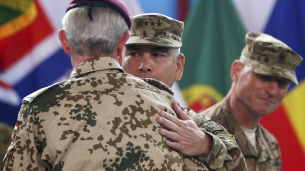 Bojové nasazení Severoatlantické aliance v Afghánistánu po 13 letech končí