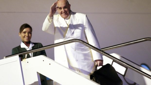 Papež František se loučí před odletem na Srí Lanku