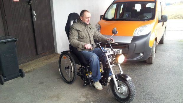 Speicální invalidní vozík, který vyvíjí Ivo Kaštan