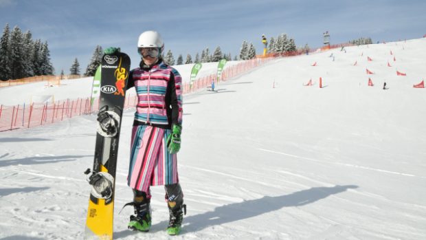Snowboardistka Ester Ledecká na trati v rakouském Lachtalu