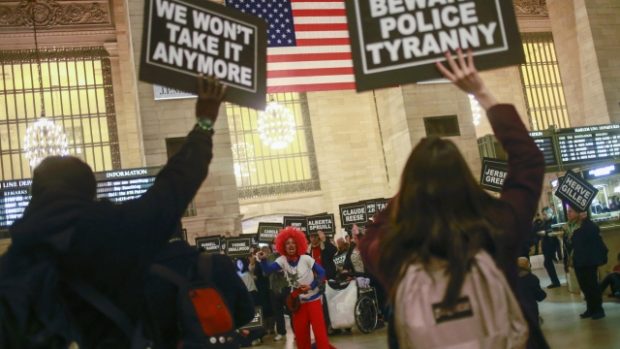 Protesty ve Spojených státech proti policejní brutalitě