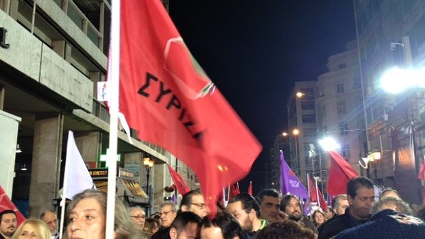 Příznivci řecké radikálně levicové koalice Syriza