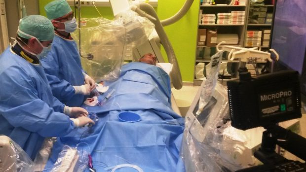 Brněnská nemocnice odvysílala další přímý přenos ze zákroku na srdci