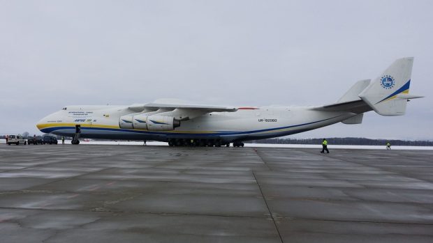 Na letišti v Mošnově přistál největší letoun světa Antonov An-225 Mrija, který existuje v jediném exempláři