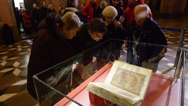 Originál Vyšehradského kodexu je vystaven po téměř padesáti letech