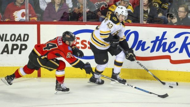 Jiří Hudler dvěma góly otočil vývoj utkání Calgary s Bostonem