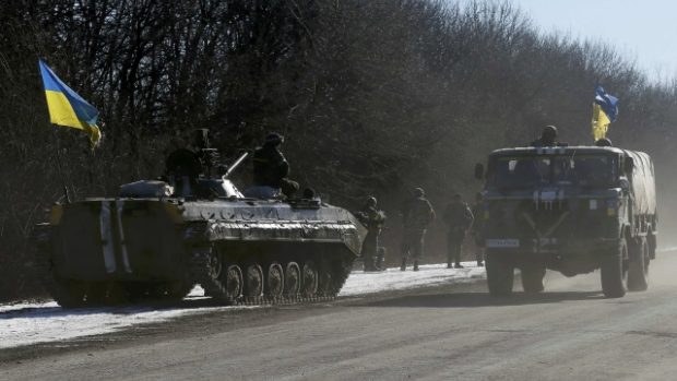 Ukrajinští vojáci opustili Debalcevo, mají těžké ztráty